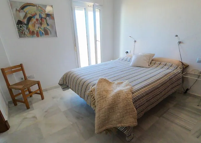 Terraza Trafalgar Tipo Penthouse Con Enorme Terraza Y Vistas Al Mar * كونيل ذي لا فرونتيرا