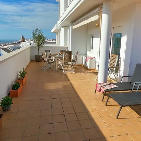 Terraza Trafalgar Tipo Penthouse Con Enorme Terraza Y Vistas Al Mar