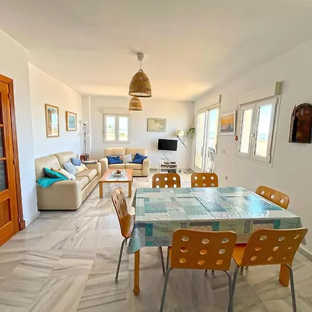 Apartman Terraza Trafalgar Tipo Penthouse Con Enorme Terraza Y Vistas Al Mar *