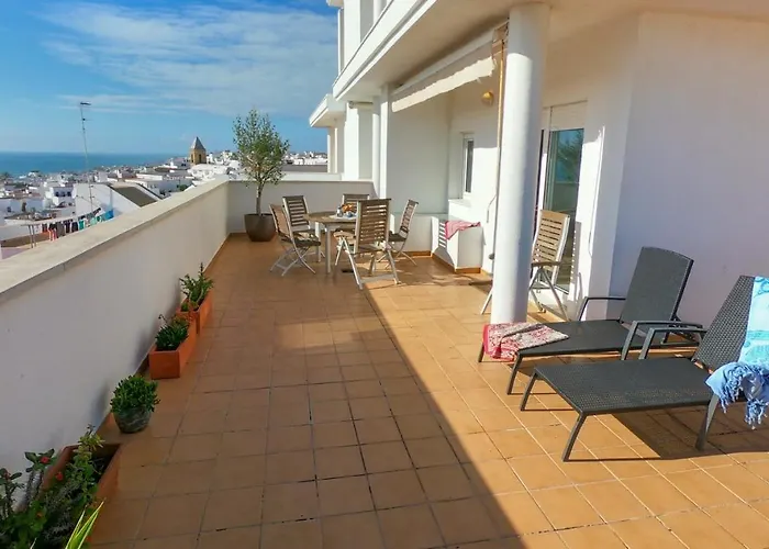 Terraza Trafalgar Tipo Penthouse Con Enorme Terraza Y Vistas Al Mar