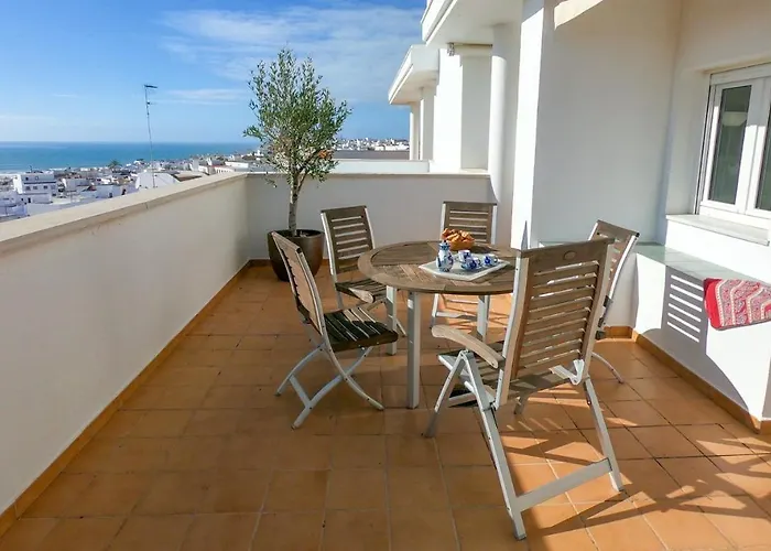 아파트 Terraza Trafalgar Tipo Penthouse Con Enorme Terraza Y Vistas Al Mar