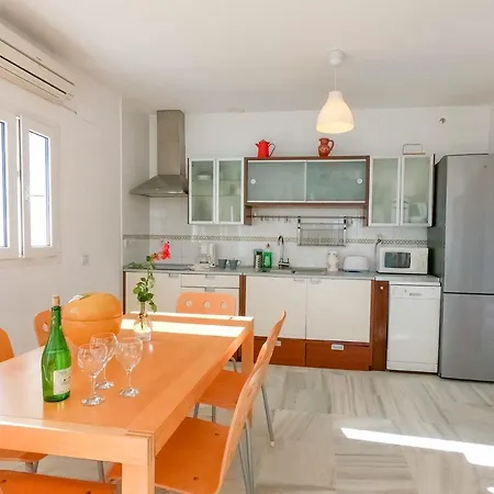 Terraza Trafalgar Tipo Penthouse Con Enorme Terraza Y Vistas Al Mar *