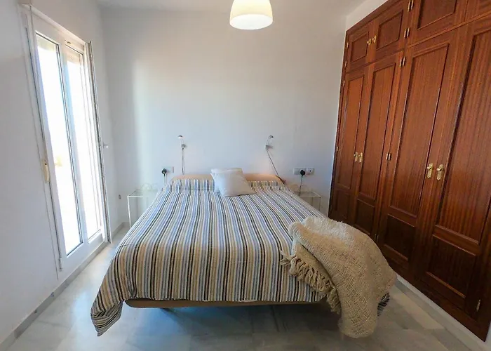 Terraza Trafalgar Tipo Penthouse Con Enorme Terraza Y Vistas Al Mar Апартаменти