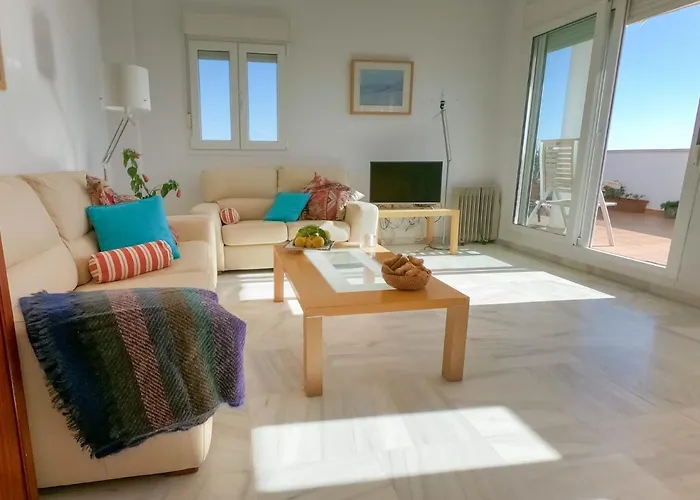 Terraza Trafalgar Tipo Penthouse Con Enorme Terraza Y Vistas Al Mar Апартаменти *